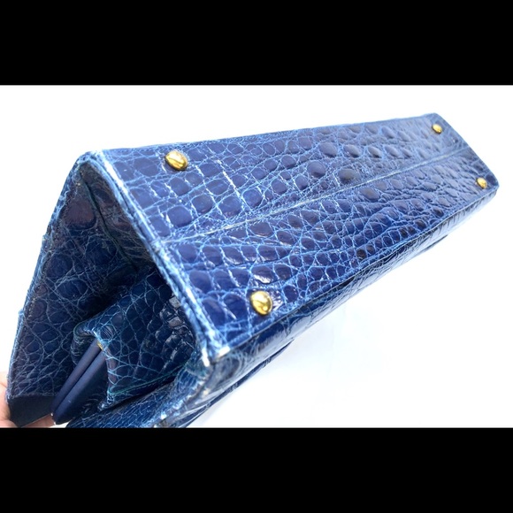 SOLD! Andrew Geller Alligator Leather Handbag - Picture 8 of 8